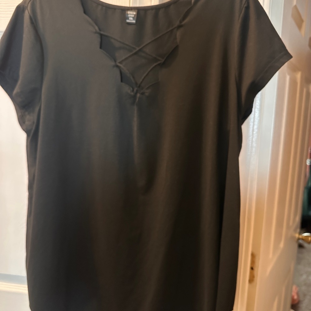 SHEIN Black V-Neck Blouse